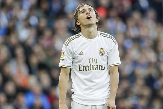 为什么打者在准备区习惯摩擦带有泥土的击球手套